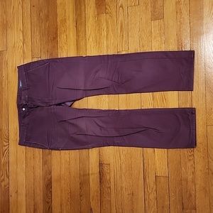 Maroon Bonobos chinos in size 33x30, tailored fit